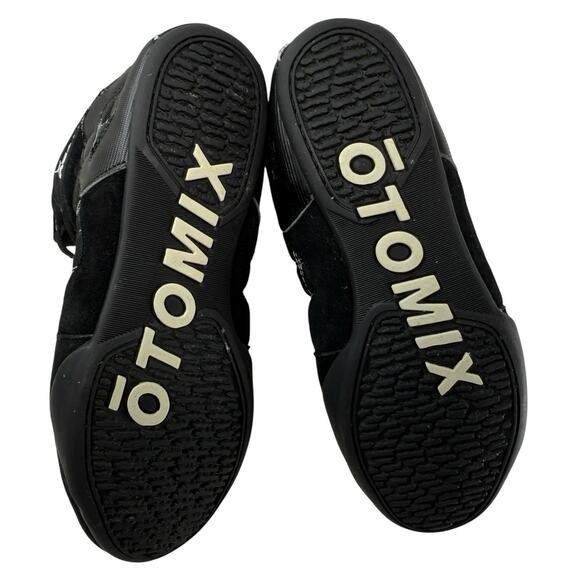 Shoes - Picture 8 of 10